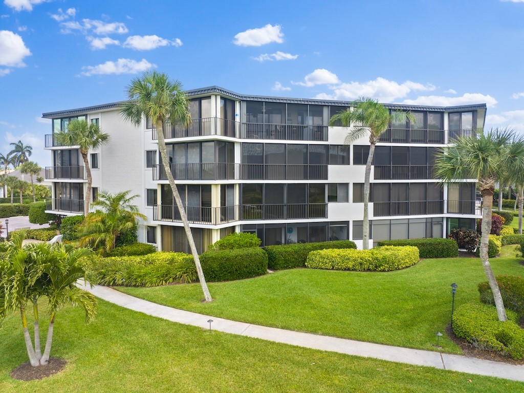 1825 Mooringline Drive 3AB