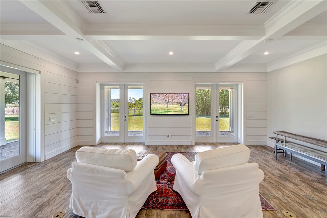 7350 Andrews Place SW