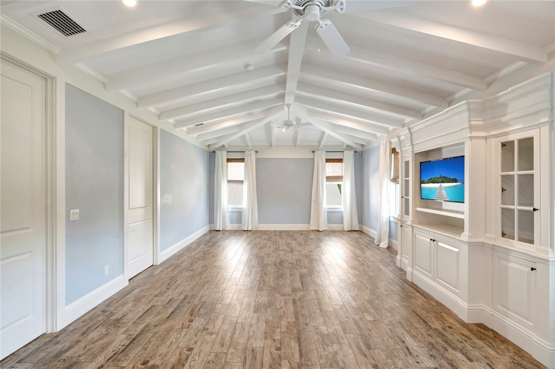 7350 Andrews Place SW