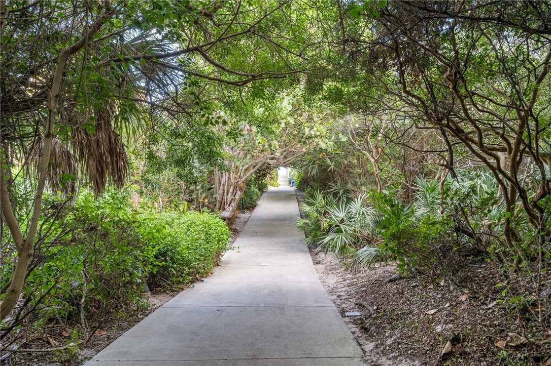 1930 Frosted Turquoise Way