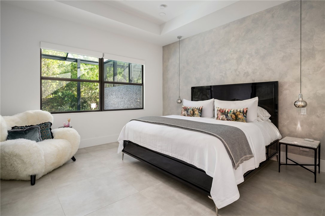 1930 Frosted Turquoise Way