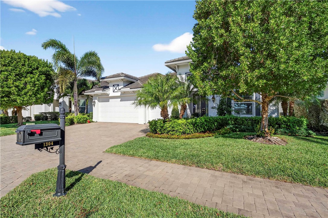 1304 Lilys Cay Circle