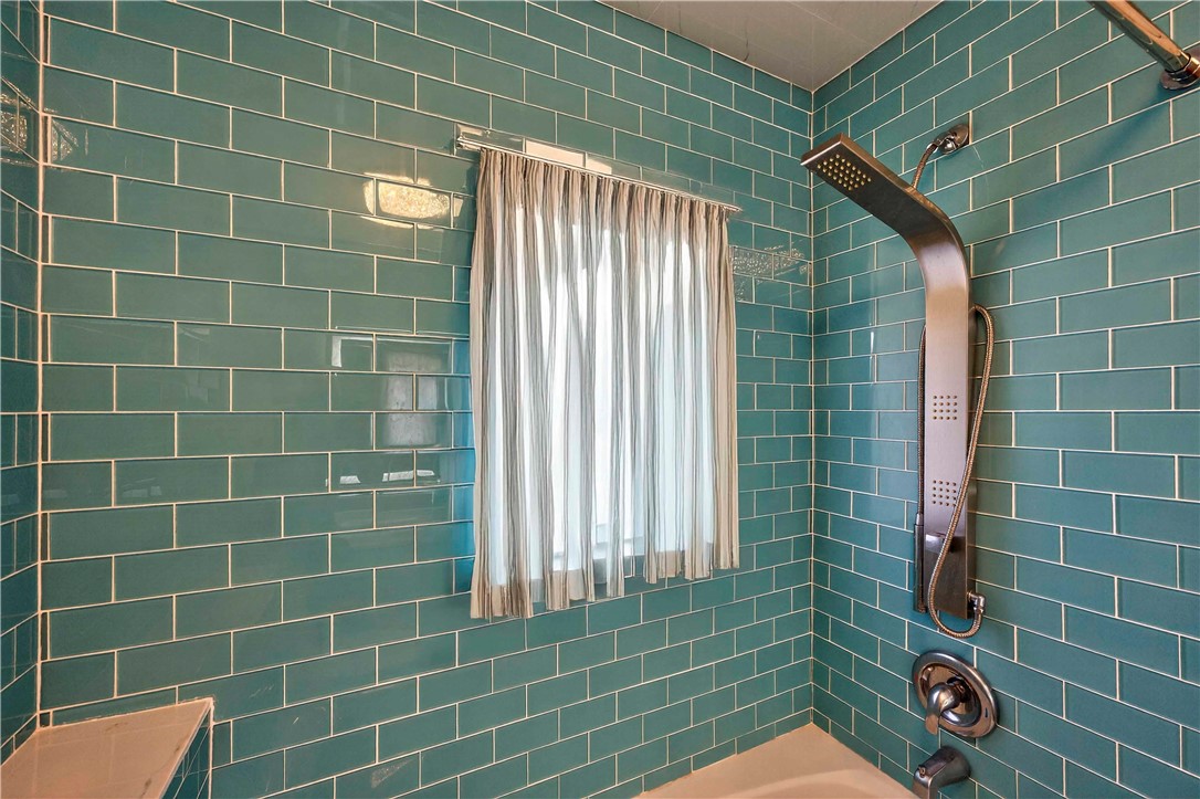 950 Winding River Road