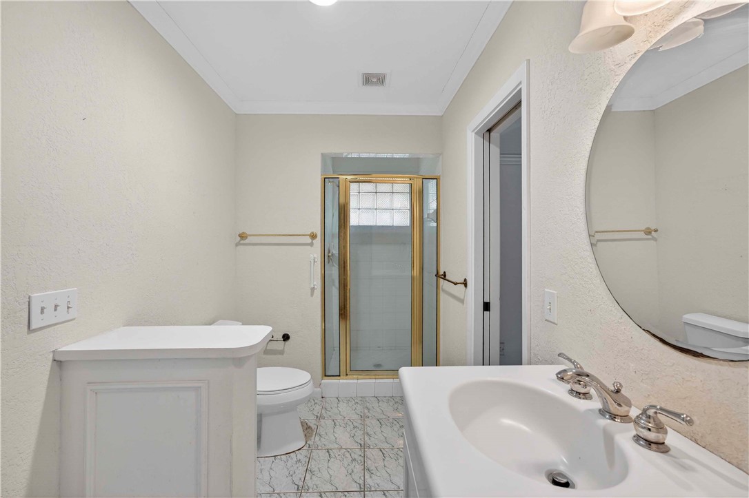 950 Winding River Road