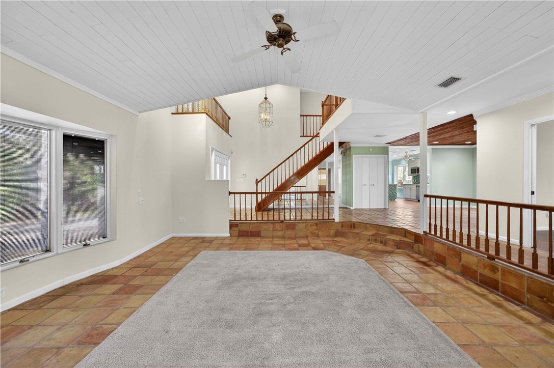 950 Winding River Road