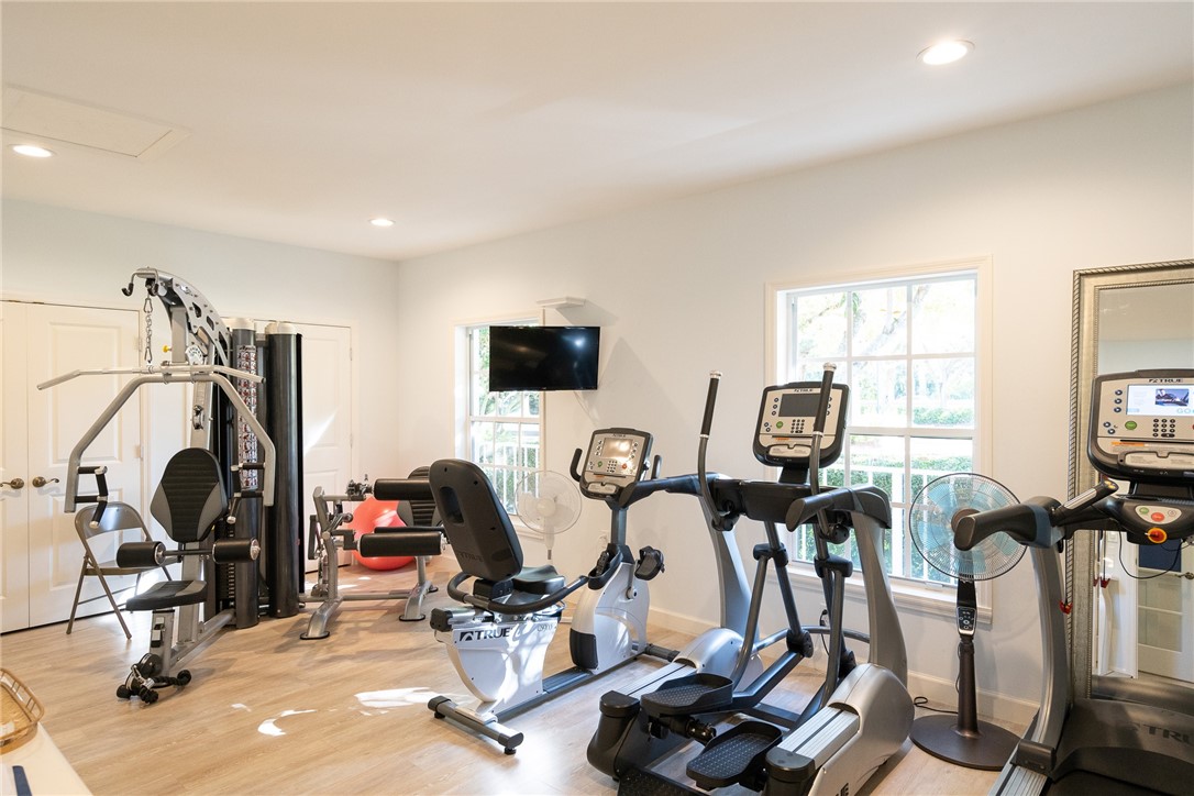 200 Sable Oak Lane 204