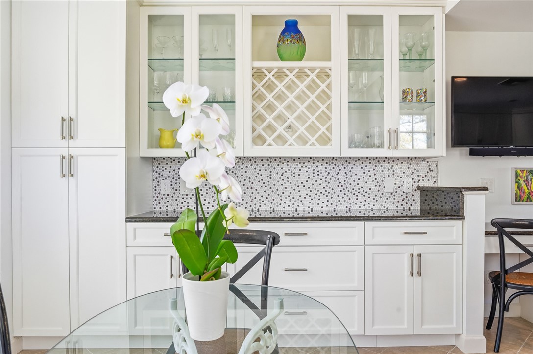 200 Sable Oak Lane 204