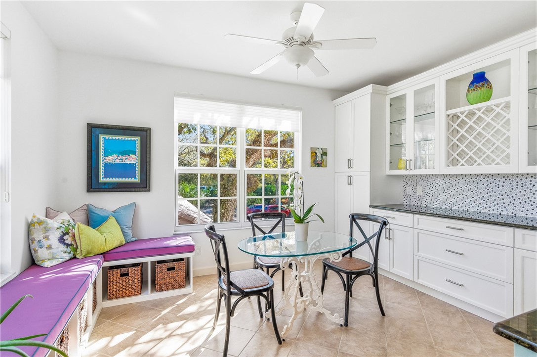 200 Sable Oak Lane 204