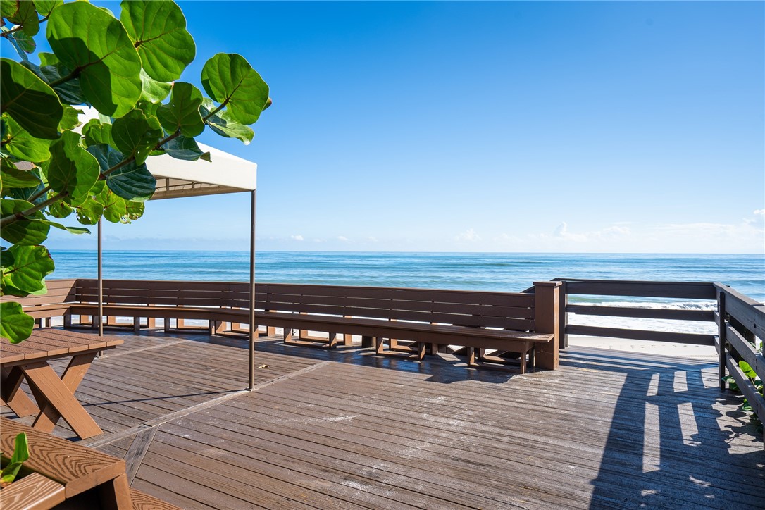 200 Sable Oak Lane 204