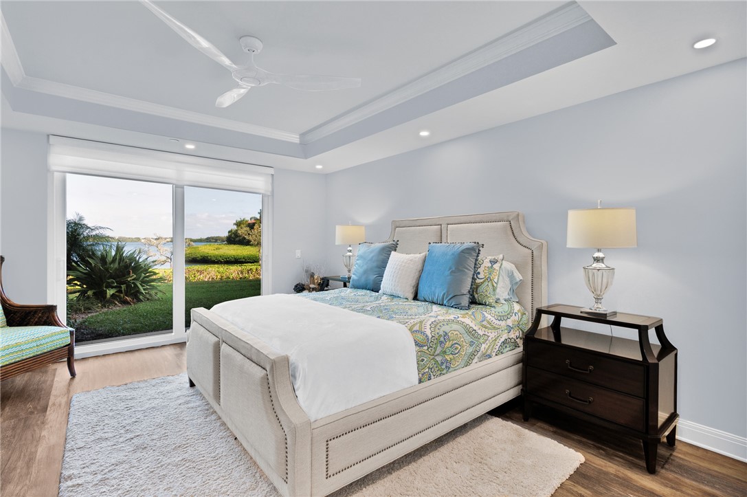 5250 E Harbor Village Drive 102