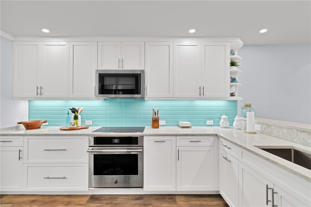 5250 E Harbor Village Drive 102