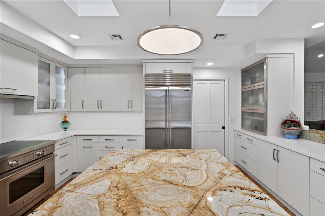 1371 Jonathans Trail