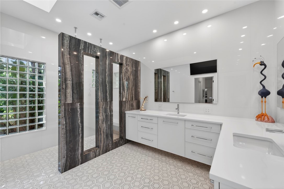 1371 Jonathans Trail