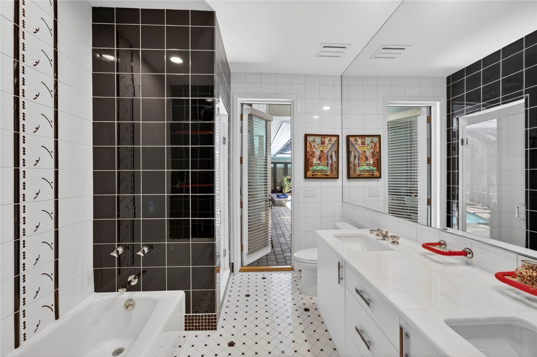 1371 Jonathans Trail