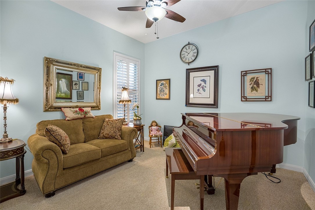 5186 Eleuthra Circle