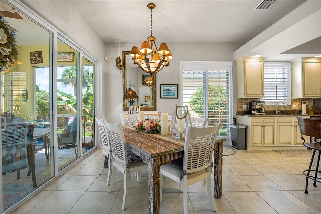 5186 Eleuthra Circle