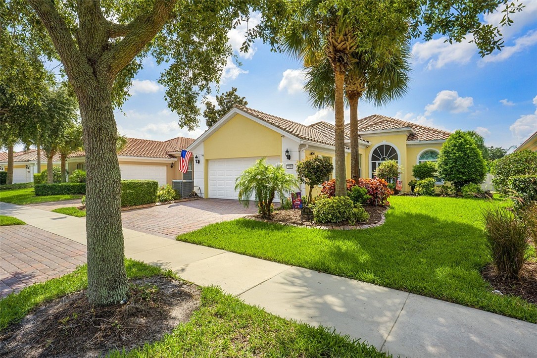 5186 Eleuthra Circle
