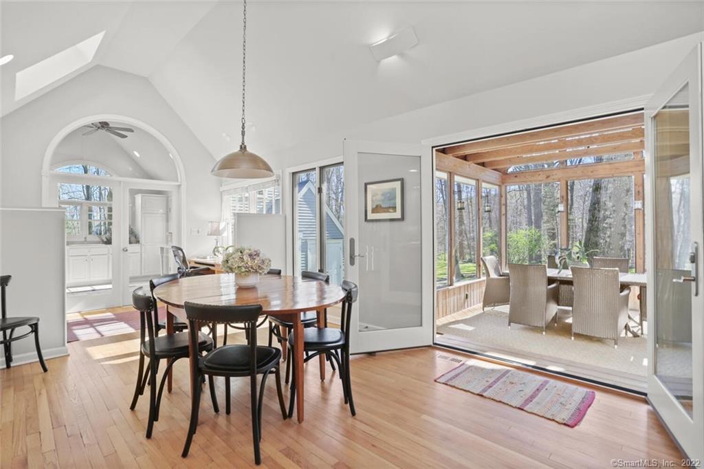 25 Sturges Ridge Road