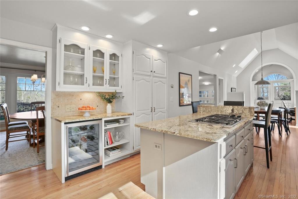 25 Sturges Ridge Road