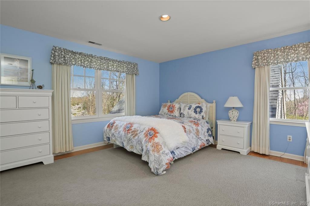 25 Sturges Ridge Road