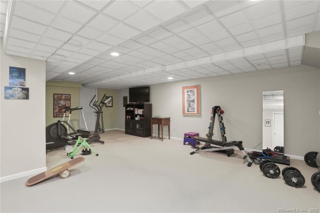 25 Sturges Ridge Road