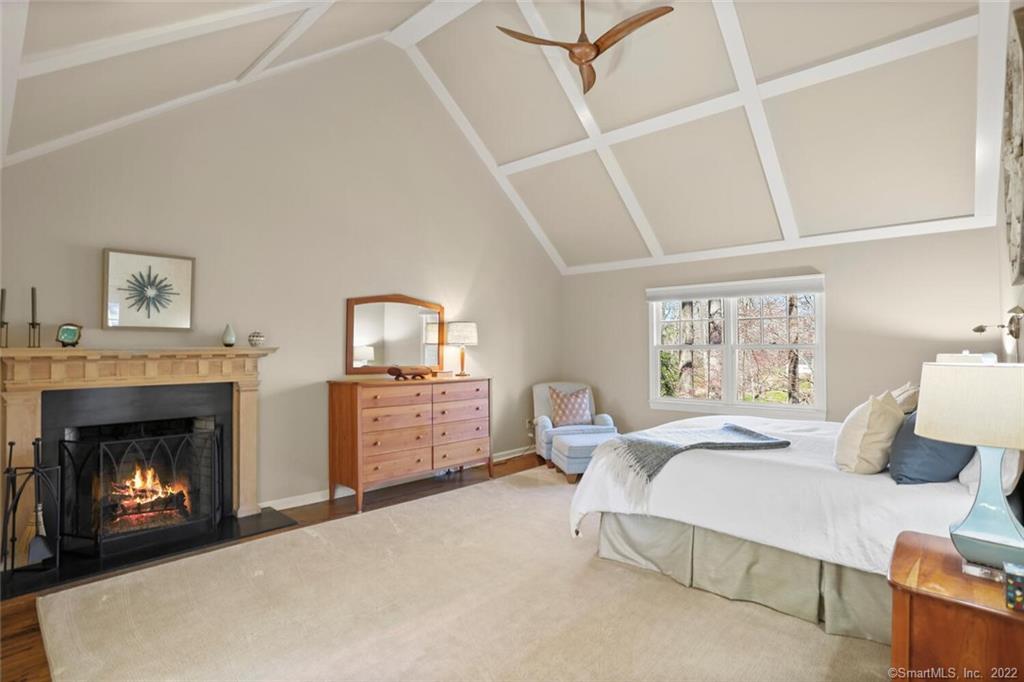 25 Sturges Ridge Road