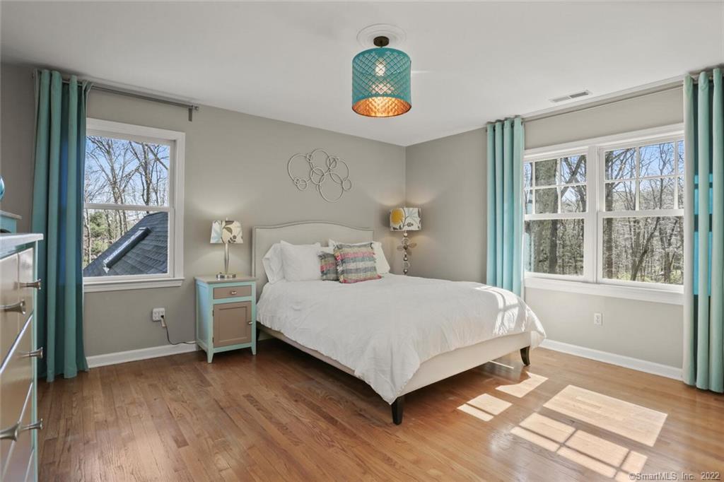 25 Sturges Ridge Road