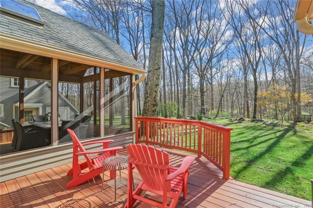 25 Sturges Ridge Road