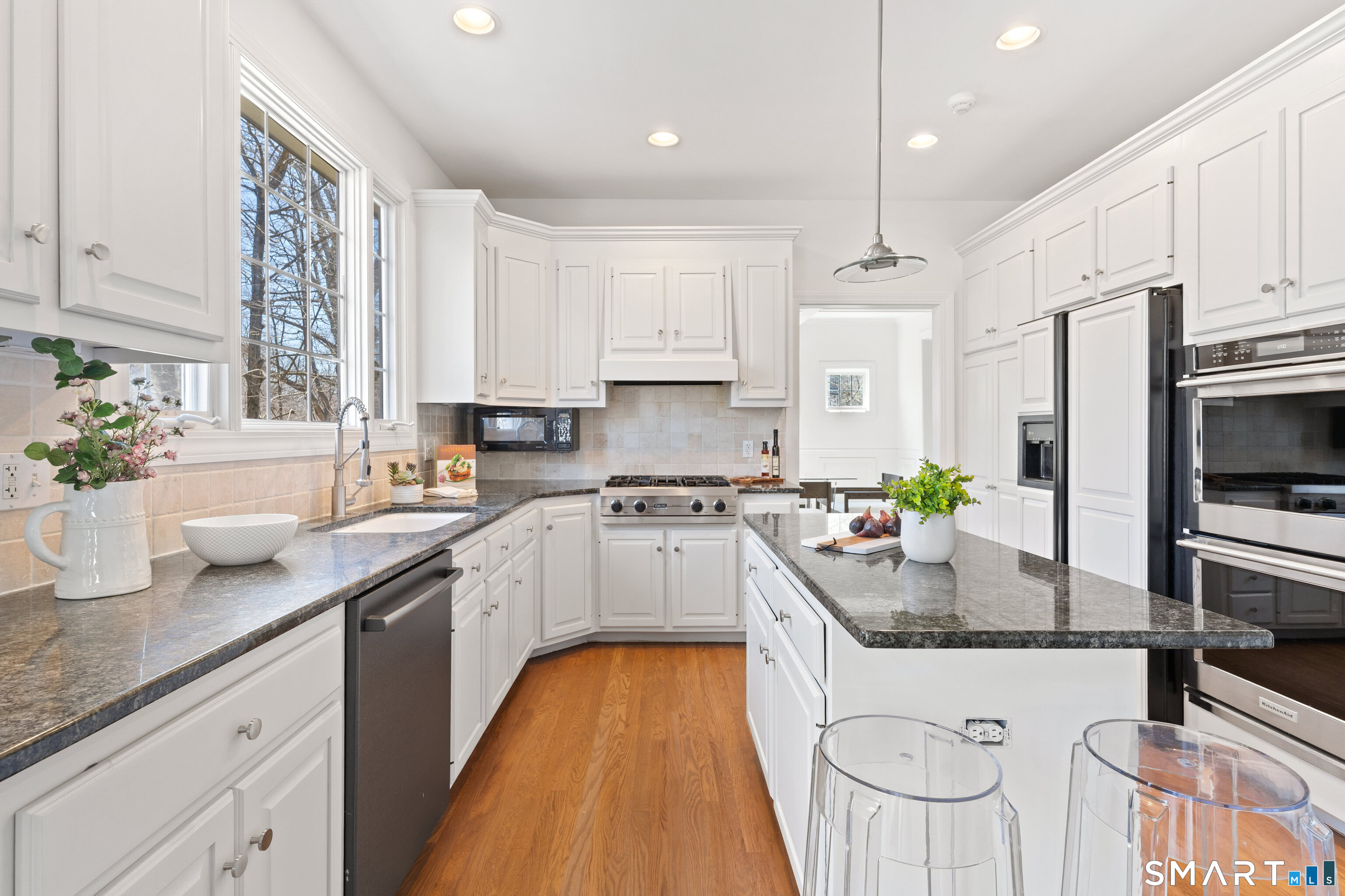 350 Chestnut Hill Road