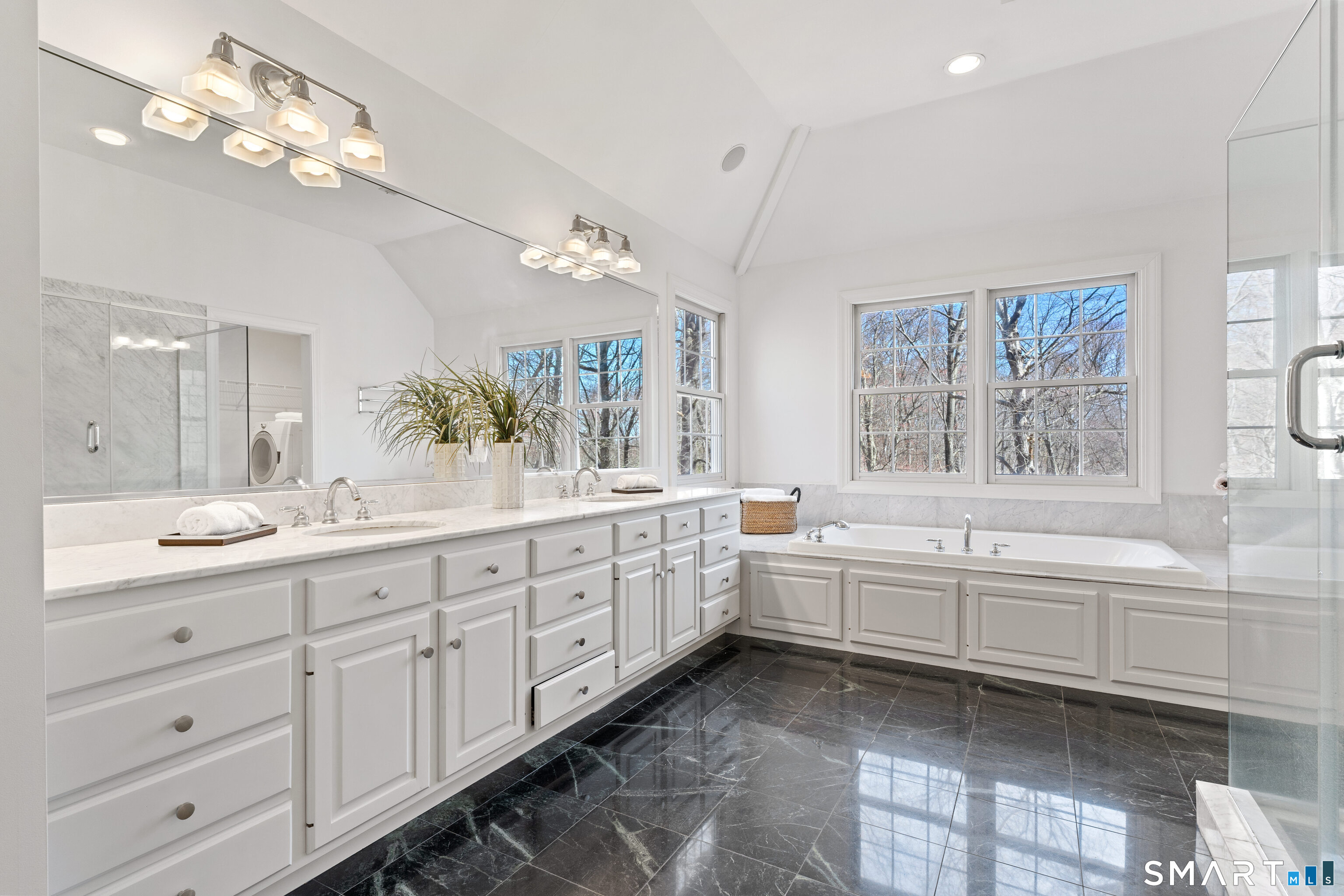 350 Chestnut Hill Road