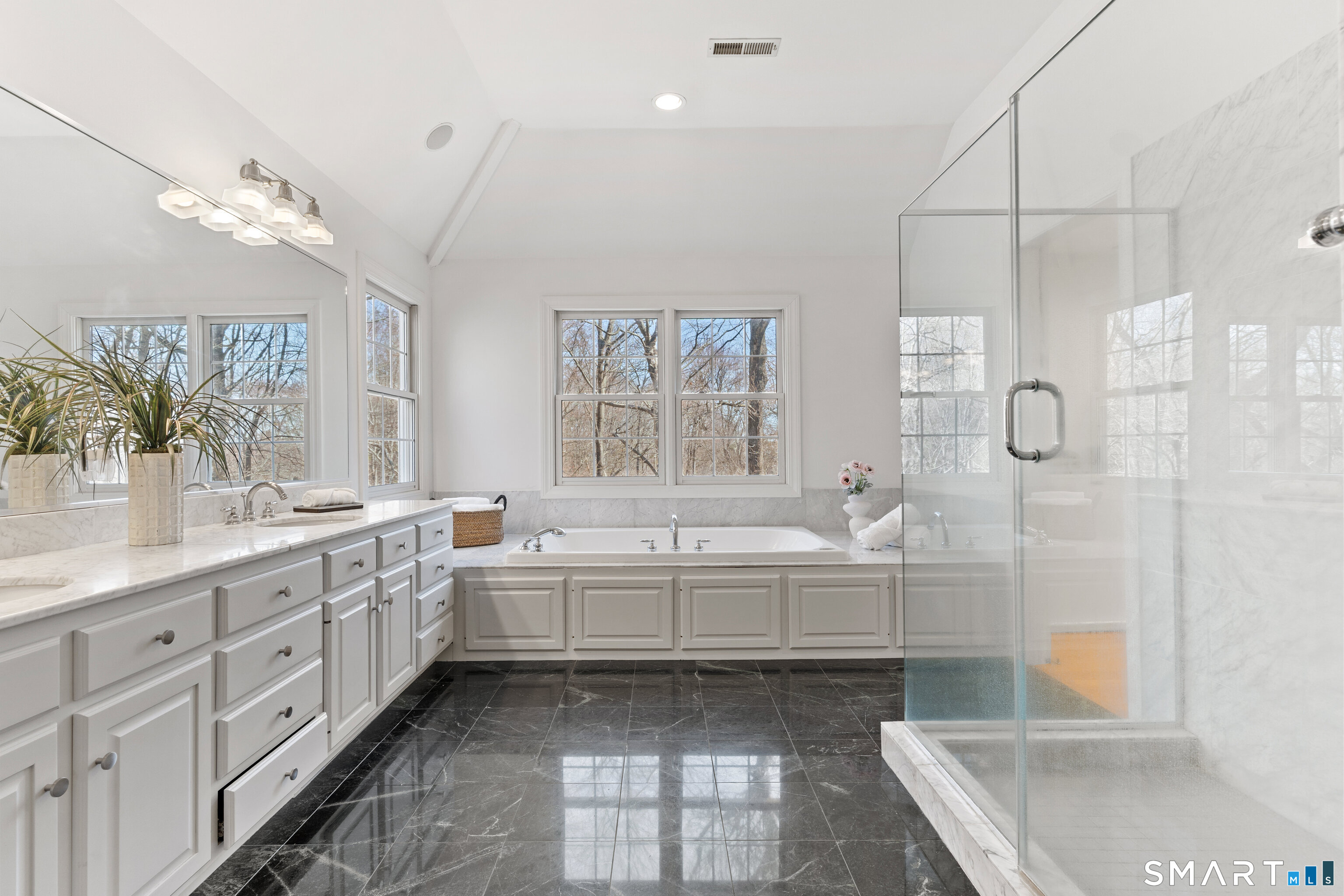 350 Chestnut Hill Road