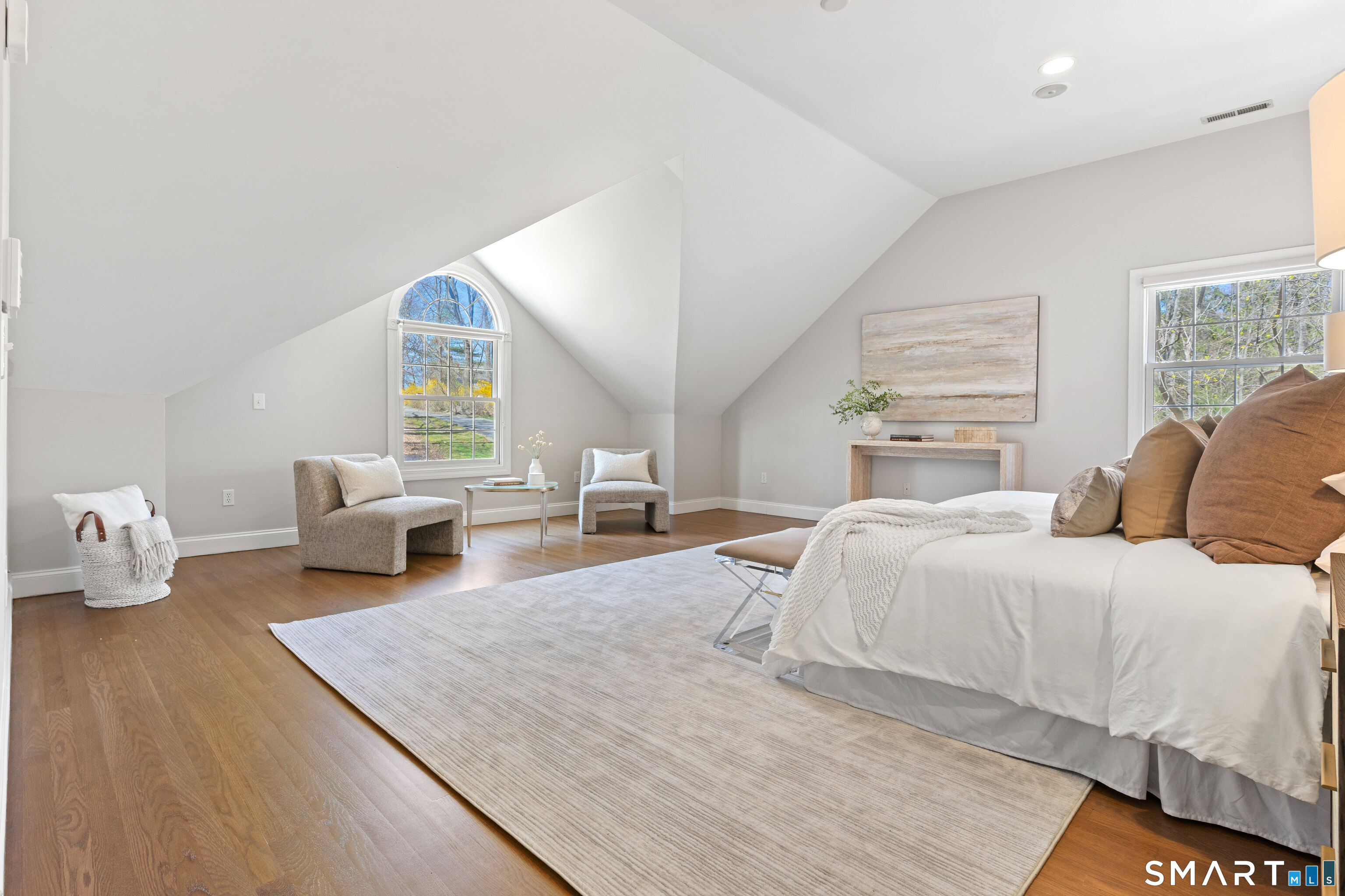 350 Chestnut Hill Road