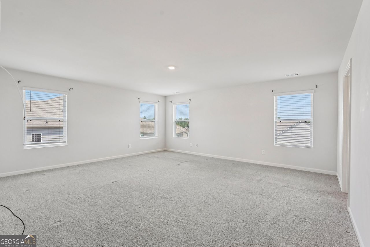 4270 OAKHURST Drive