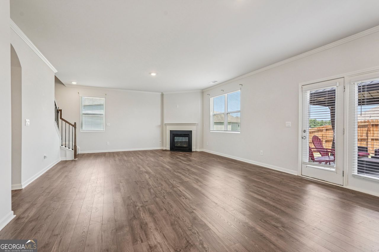 4270 OAKHURST Drive