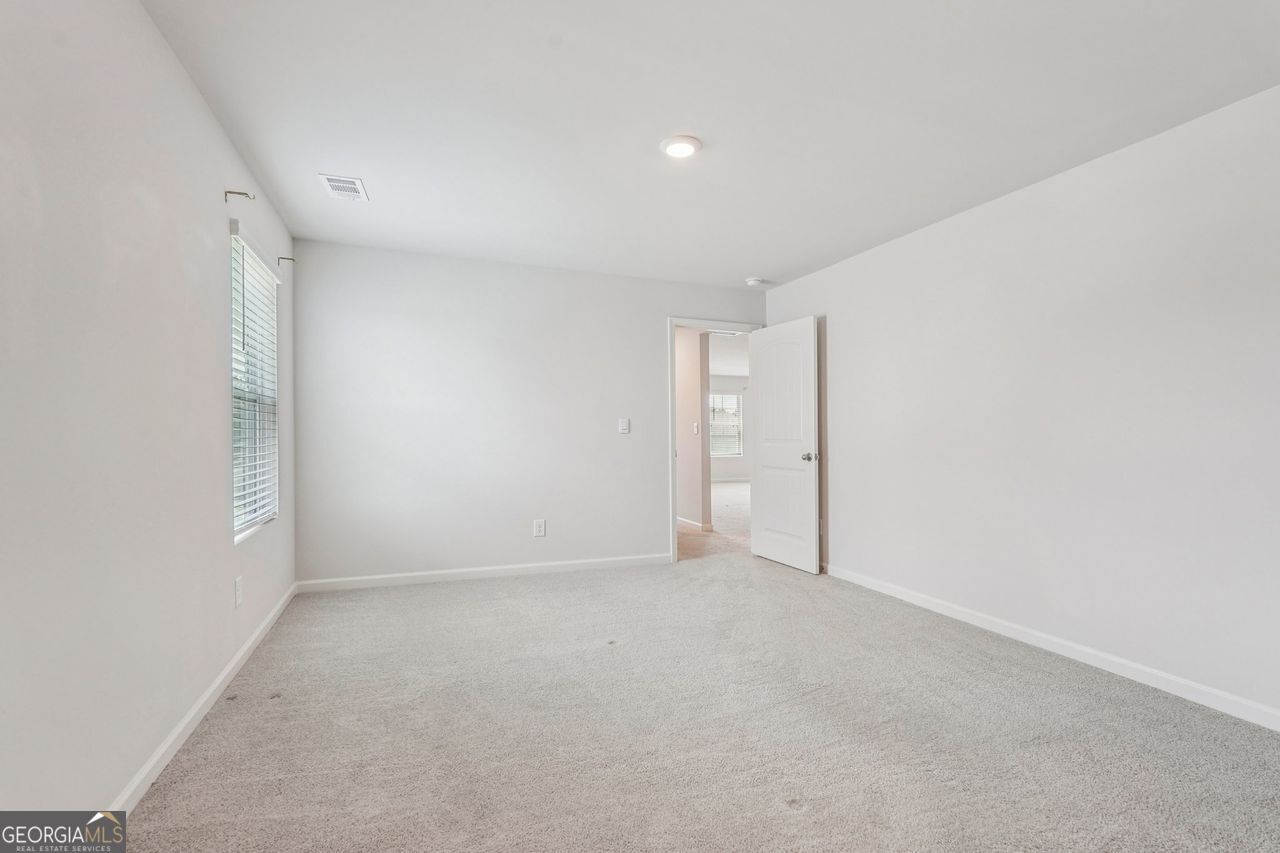 4270 OAKHURST Drive