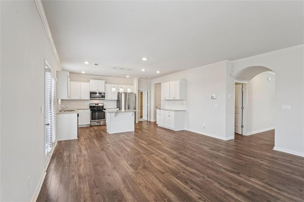4270 OAKHURST Drive