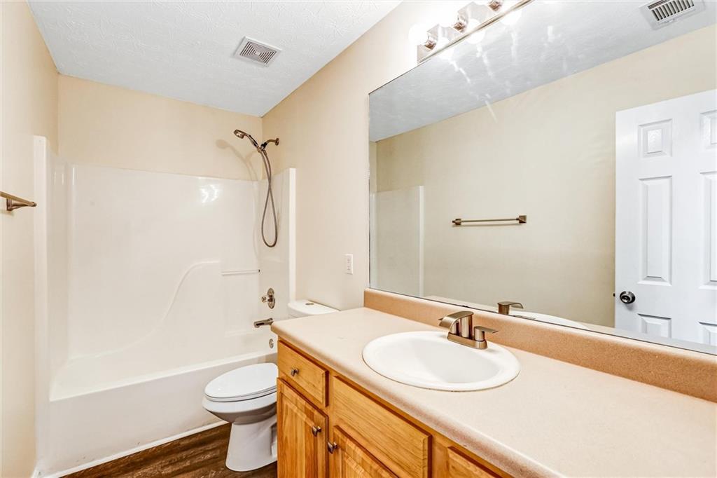 1343 Cartwright Lane