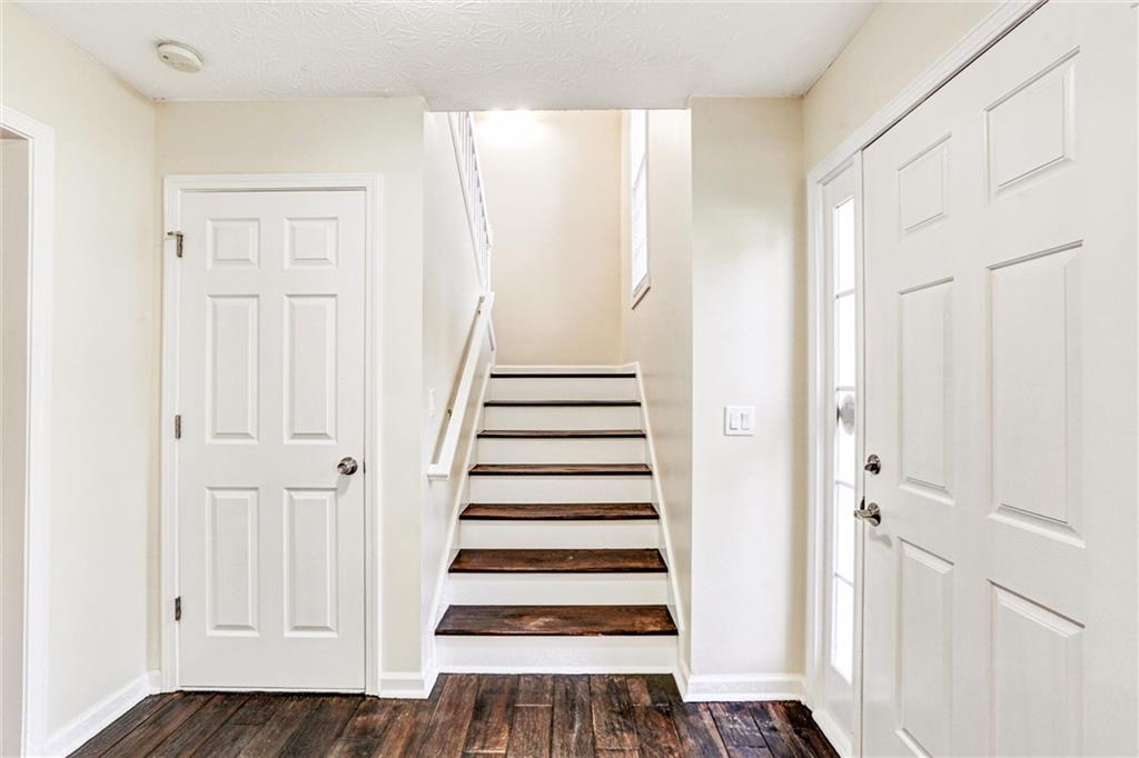 1343 Cartwright Lane