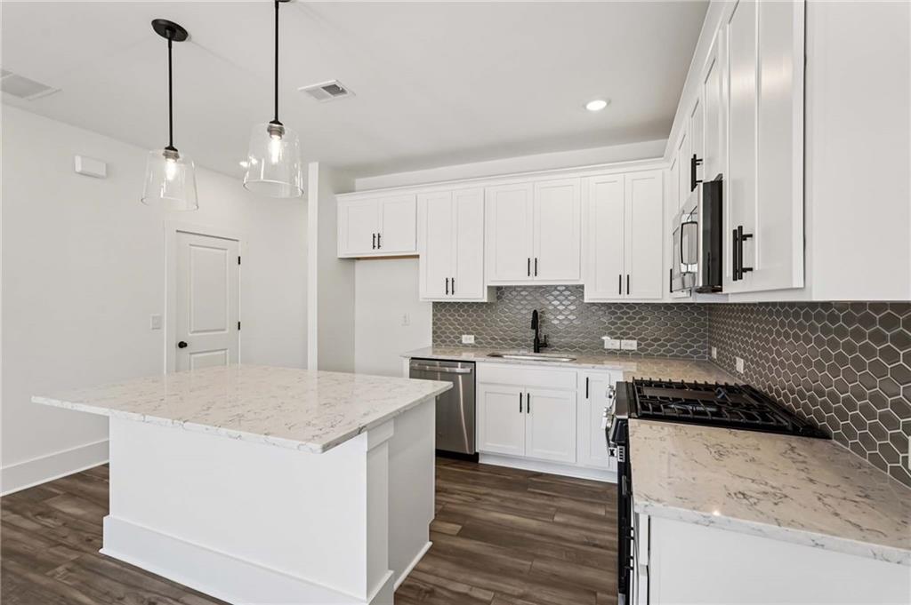 1552 Bryson Drive NW