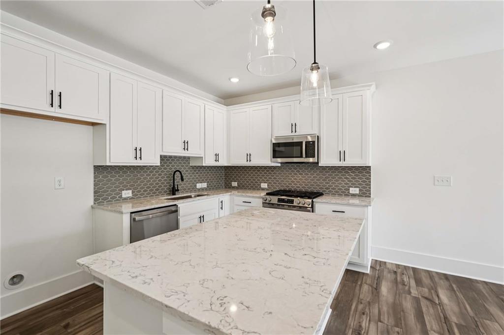 1552 Bryson Drive NW