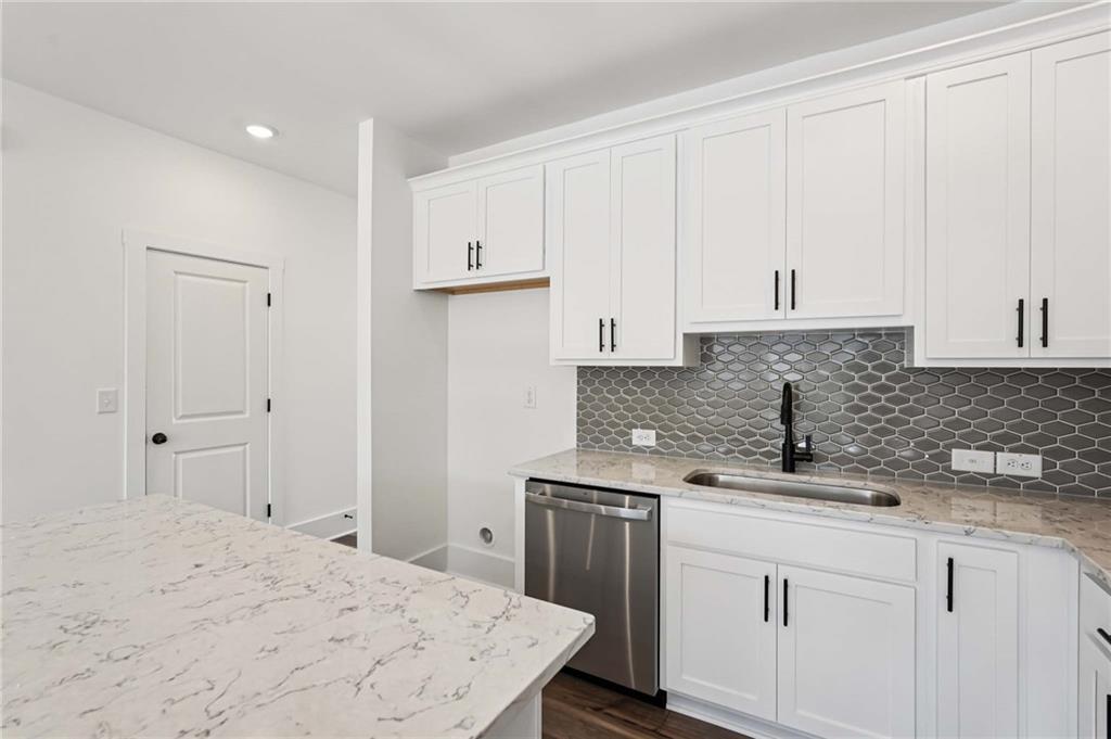 1552 Bryson Drive NW