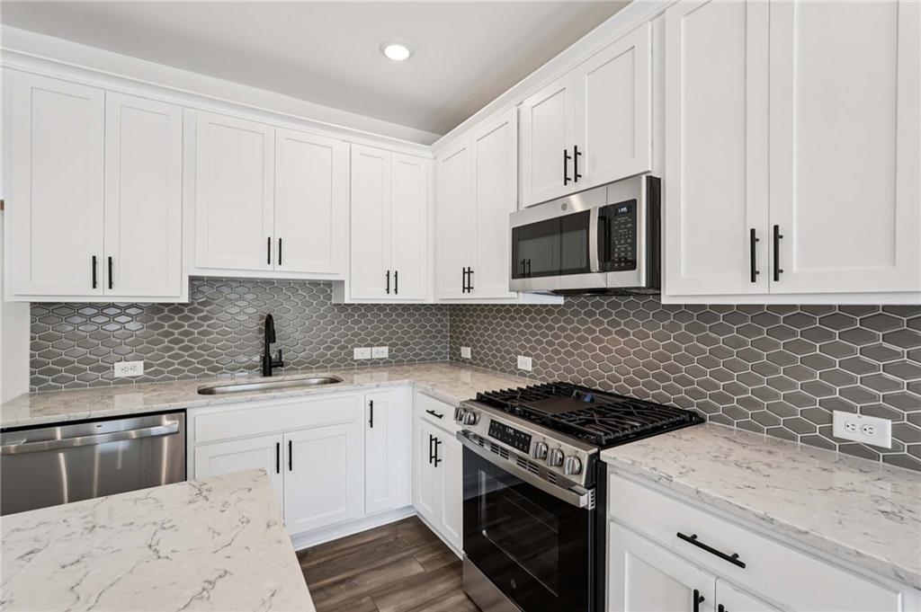 1552 Bryson Drive NW