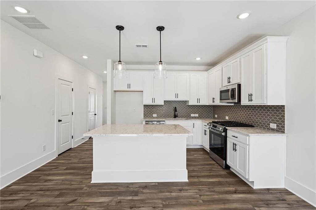 1552 Bryson Drive NW