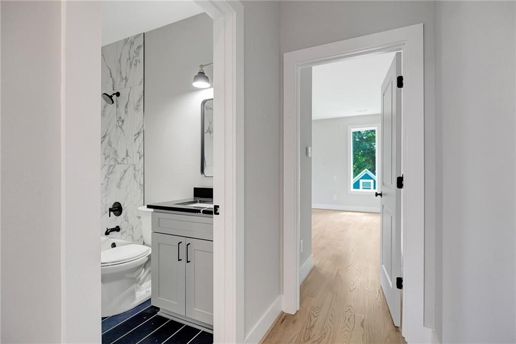 450 Connally Street SE