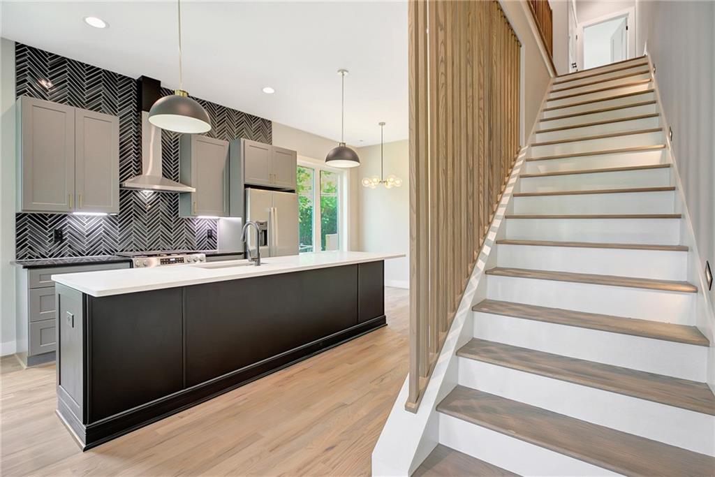 450 Connally Street SE