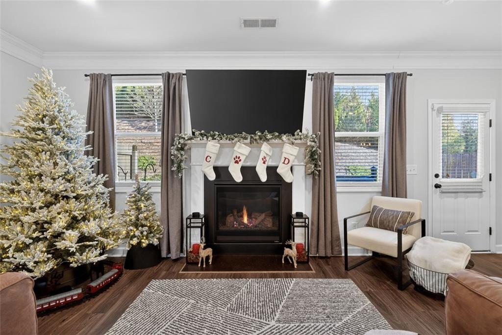 2995 EDGEMONT Lane SW