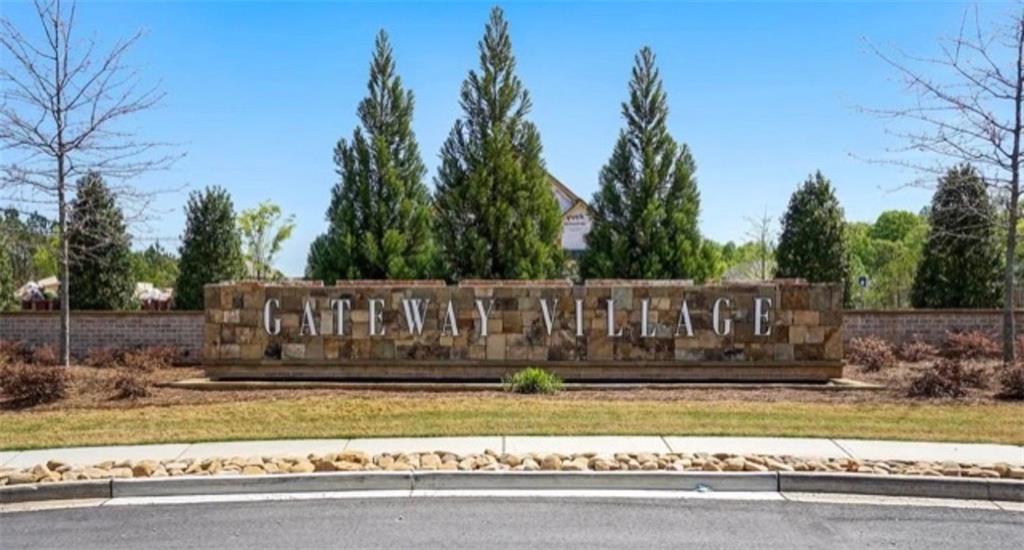 6637 BLUFFVIEW Drive