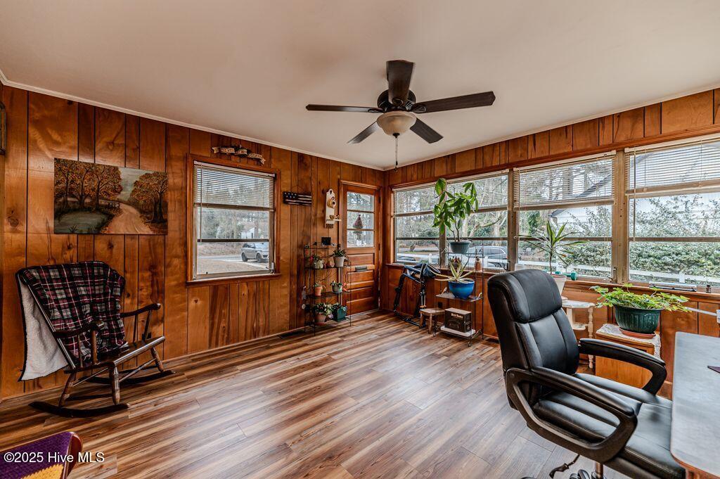 905 N Poplar Street