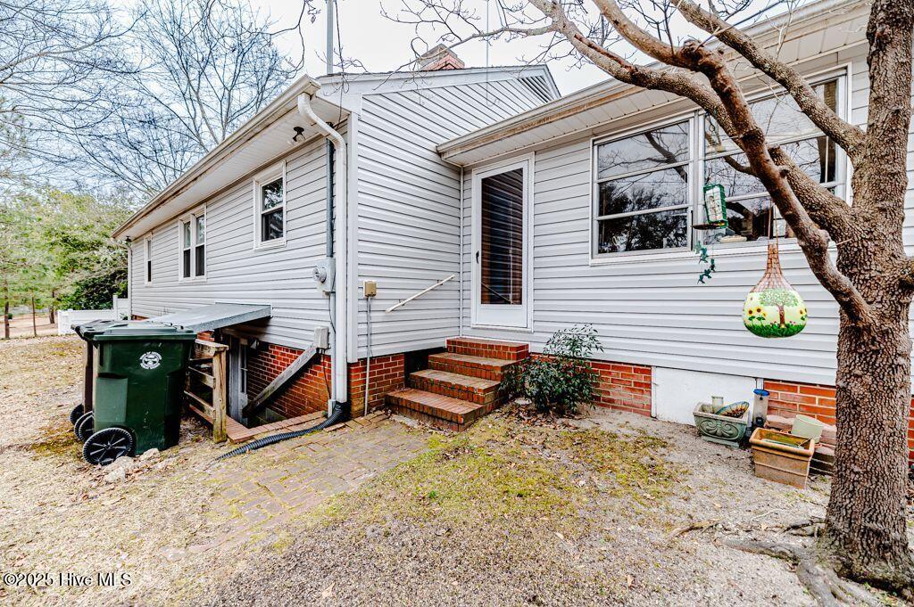 905 N Poplar Street