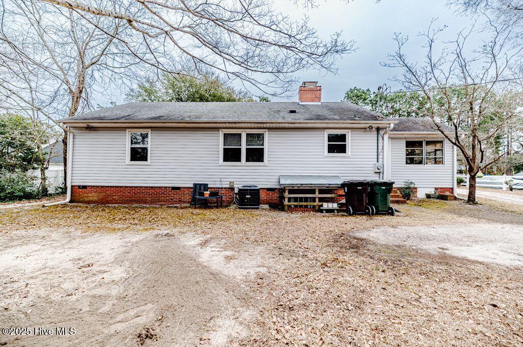 905 N Poplar Street